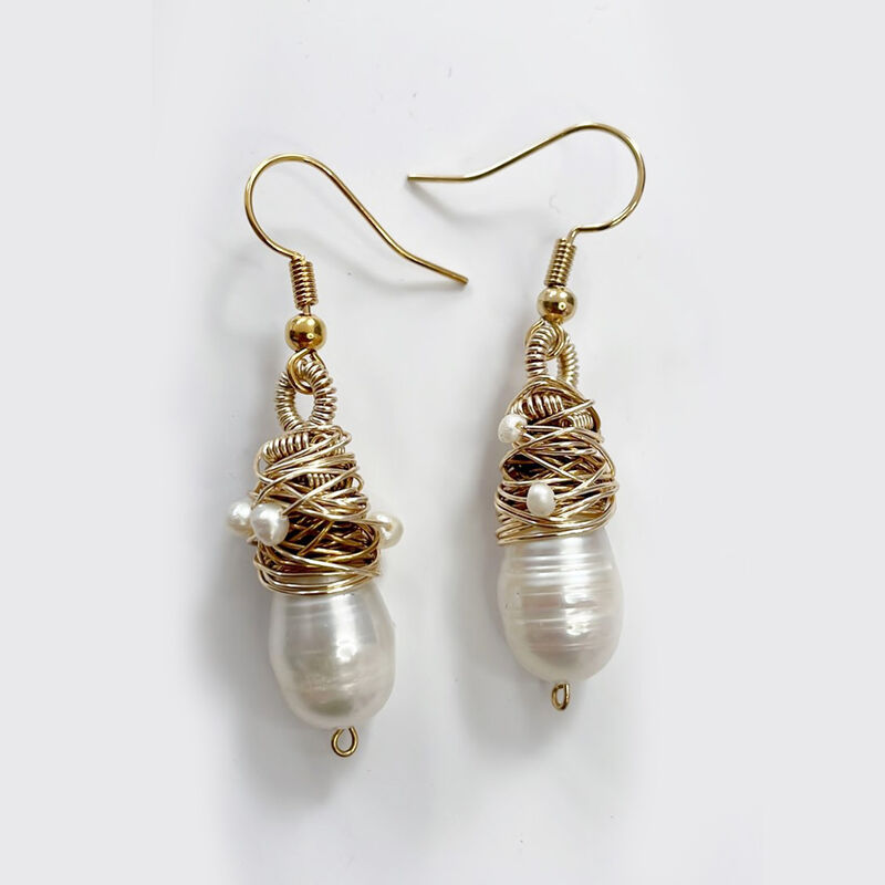 Aretes De Perlas Cultivadas Hechos A Mano Luma image number null