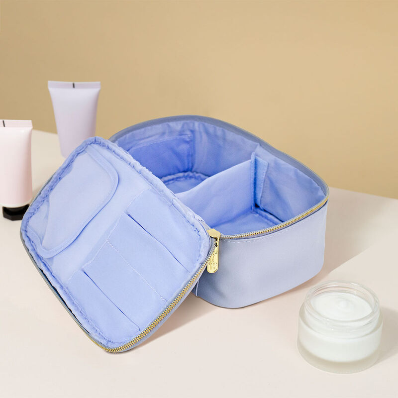 Cosmetiquera Tipo Malet&iacute;n 17x10x8 cm Azul Cielo image number null