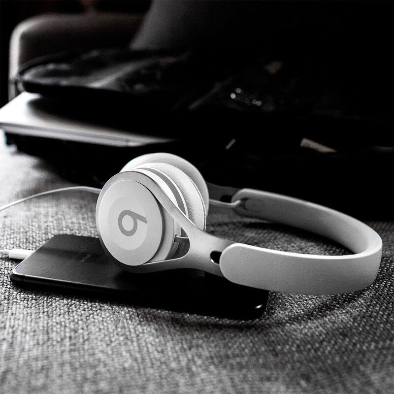 Beats Ep By Dr Alambricos On Ear Bl Mate image number null