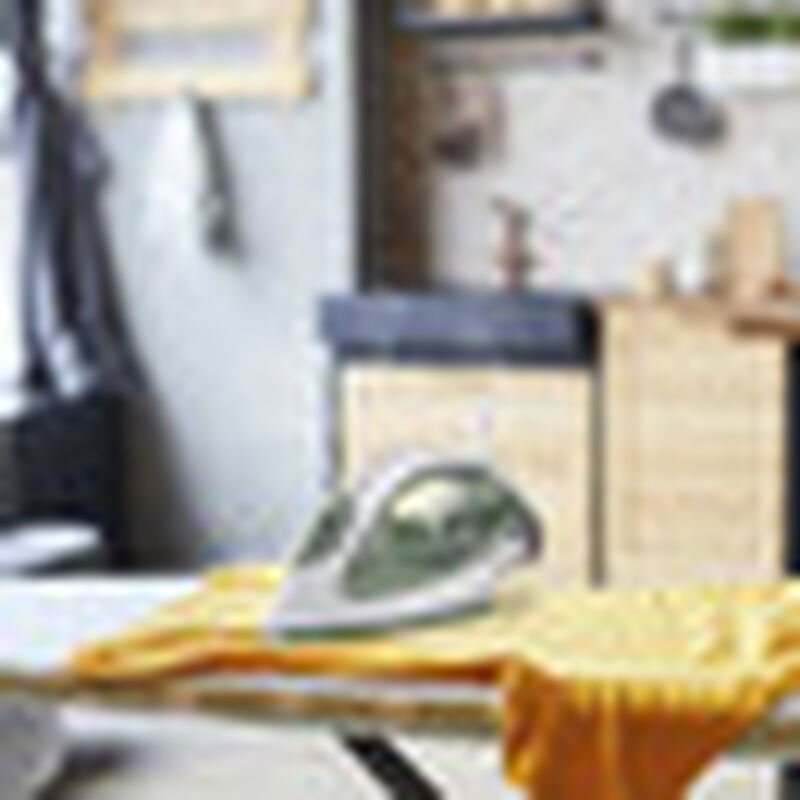 Plancha de Vapor Ligera 1000 W Oster Verde GCST... image number null