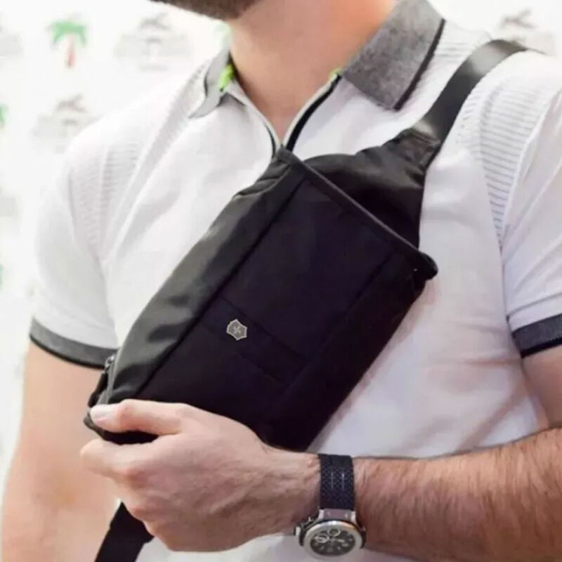 Lumbar Pack con bolsillos de material respirabl... image number null